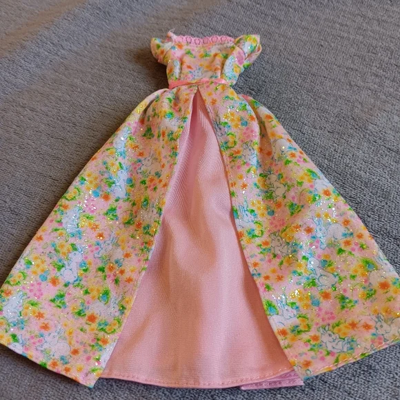 Sold - Picture 3 of 10